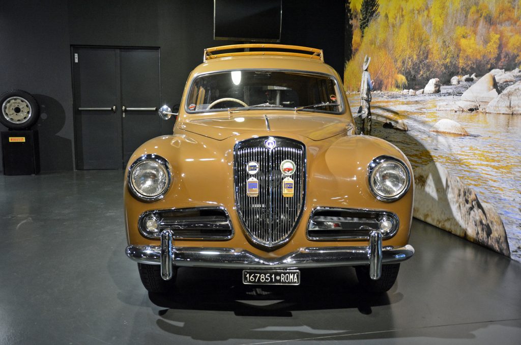 1952 lancia aurelia giardinetta viotti front