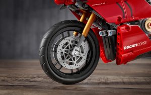 Ducati Panigale V4 R Lego Technic forks