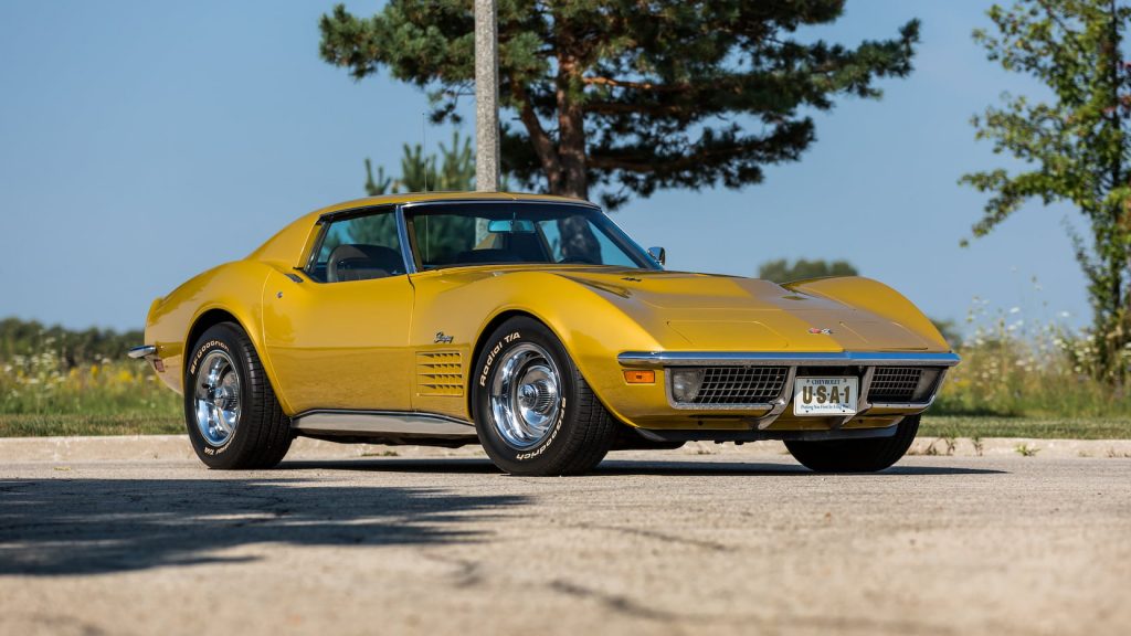1971 Chevrolet Corvette Coupe Front Three-Quarter