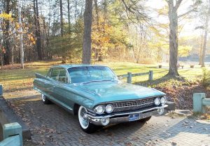 61 sedan de ville