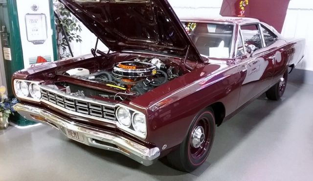 1968 Plymouth Hemi Road Runner
