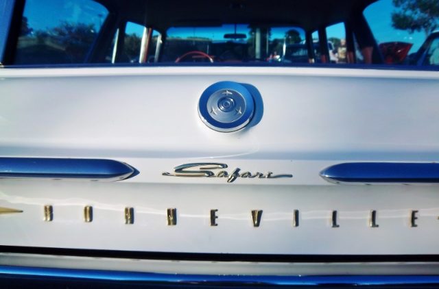 bonneville station wagon badging
