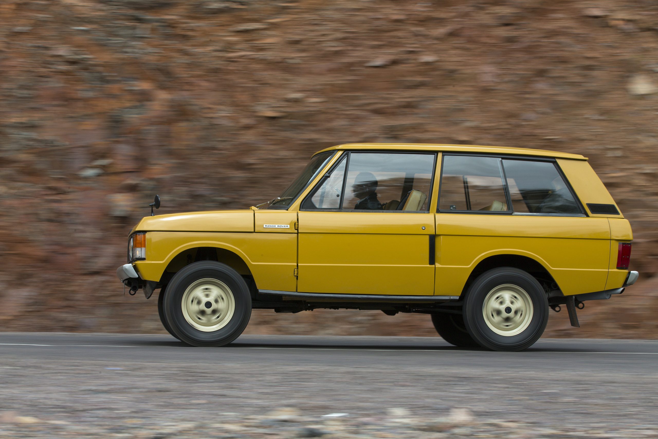 Range Rover Celebrates 50 Years With A Limited Run Of 1970 Fifty Range Rover Celebrates 50 Years With A Limited Run Of 1970 Fifty
