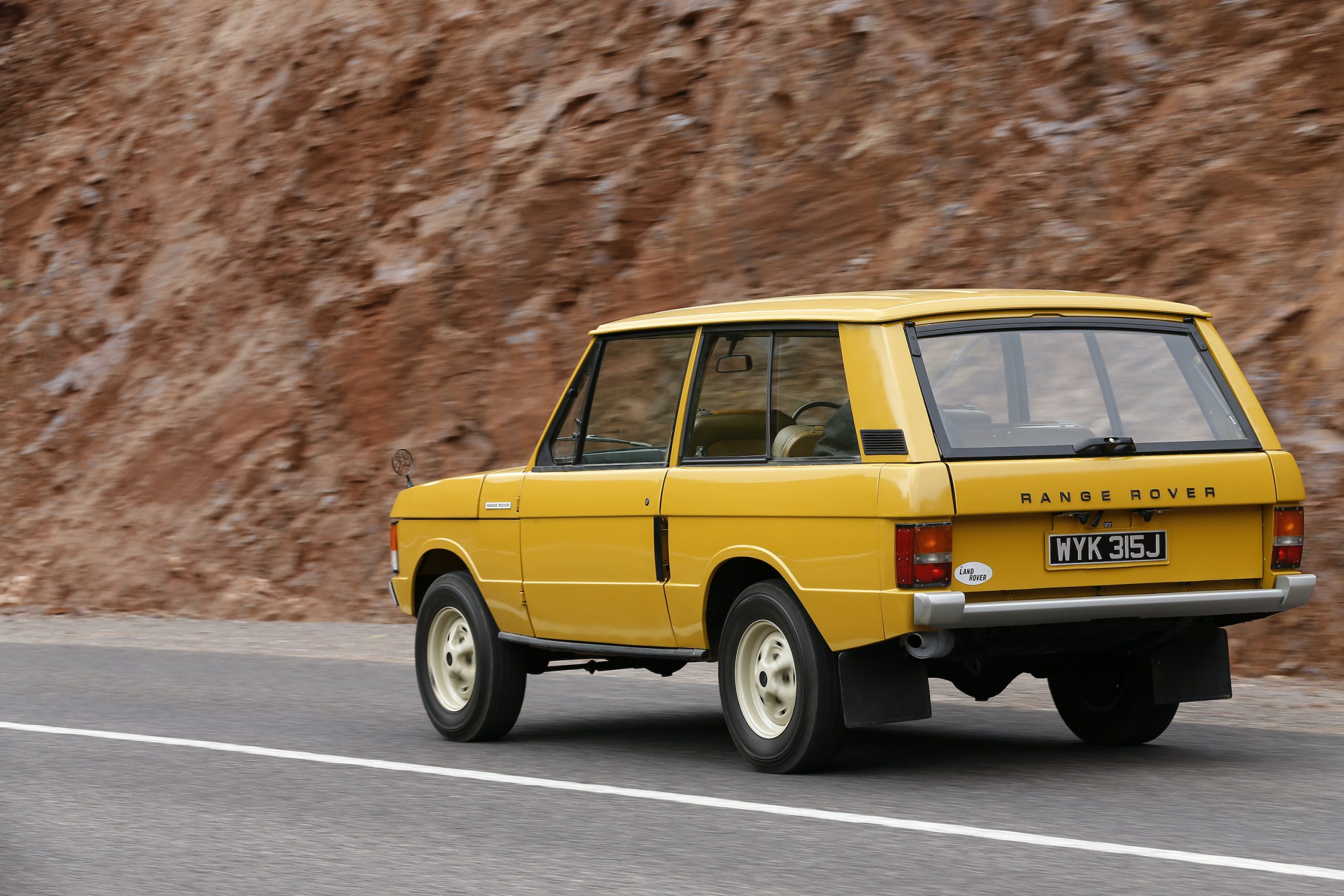 Range Rover celebrates 50 years with a limited run of 1970 "Fifty