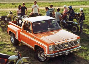 1976 Chevrolet C/10 Stepside Pickup Front Three-Quarter