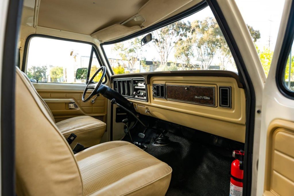 1979 Ford Bronco Center Console