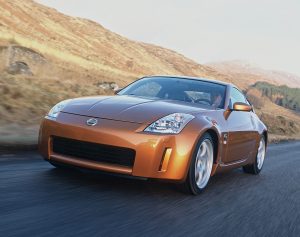 350Z Front Three-Quarter Action