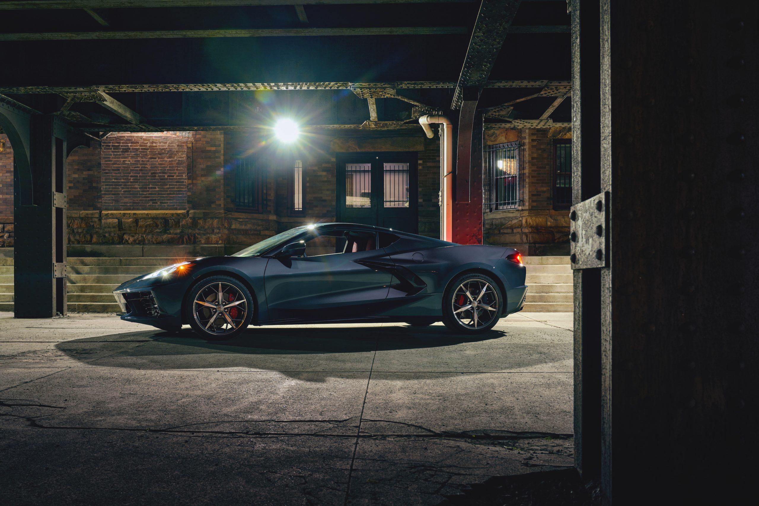 2020 Chevrolet Corvette Stingray 2LT C8 Side Profile