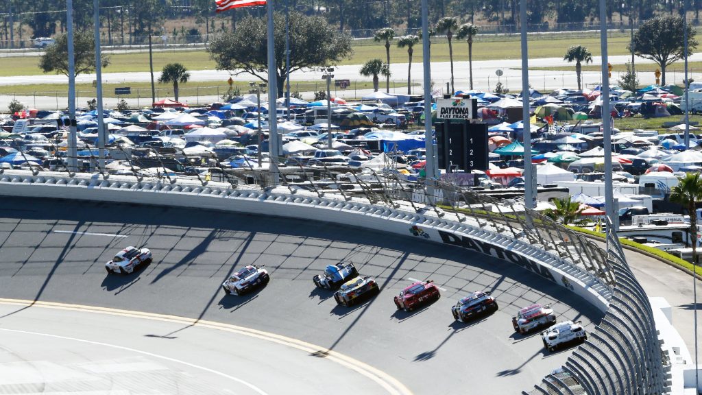 Porsche 911 RSR Daytona Birds Eye Track Action