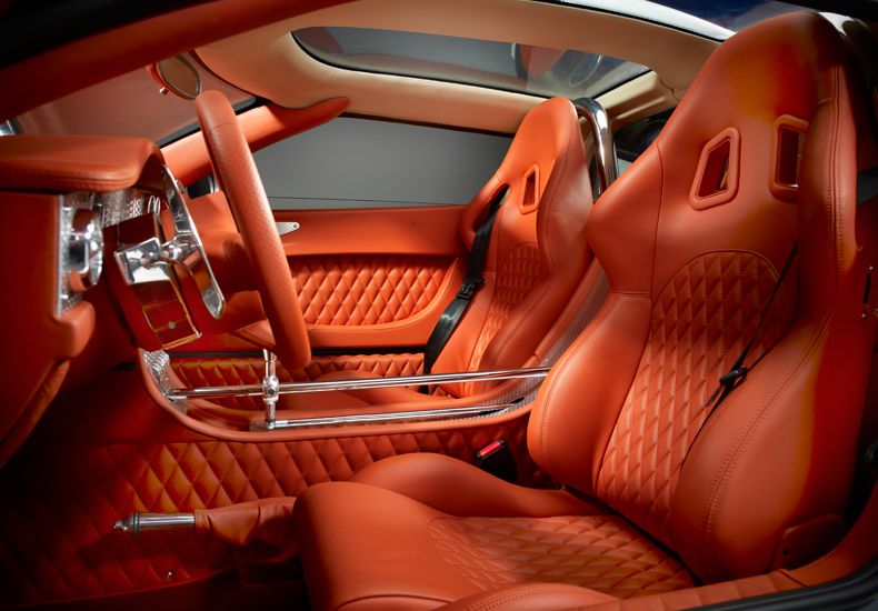 Spyker C8 Aileron interior