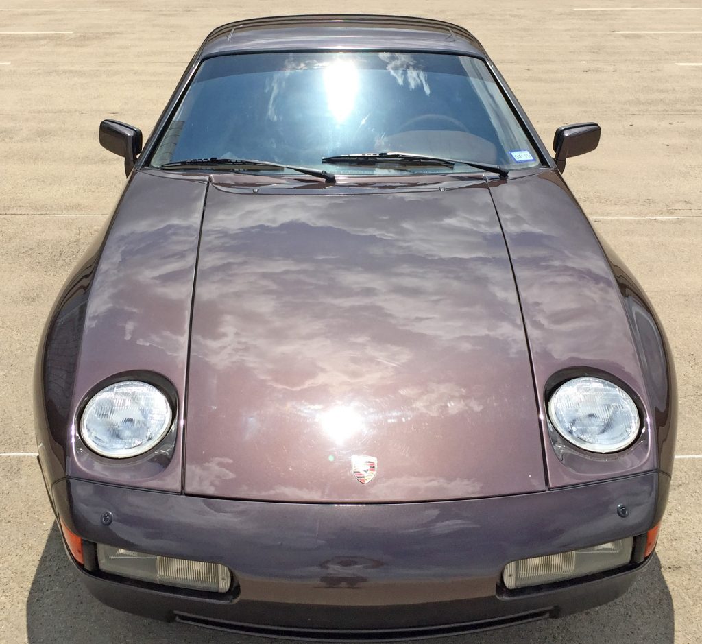 Porsche 928 S4 front