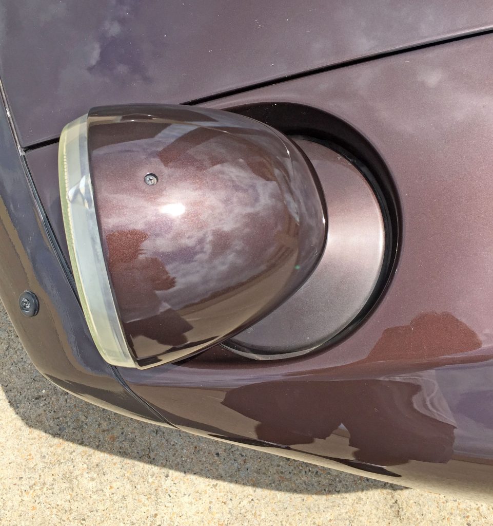 Porsche 928 S4 headlight