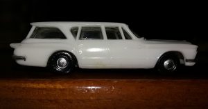 1/87 scale model Valiant wagon