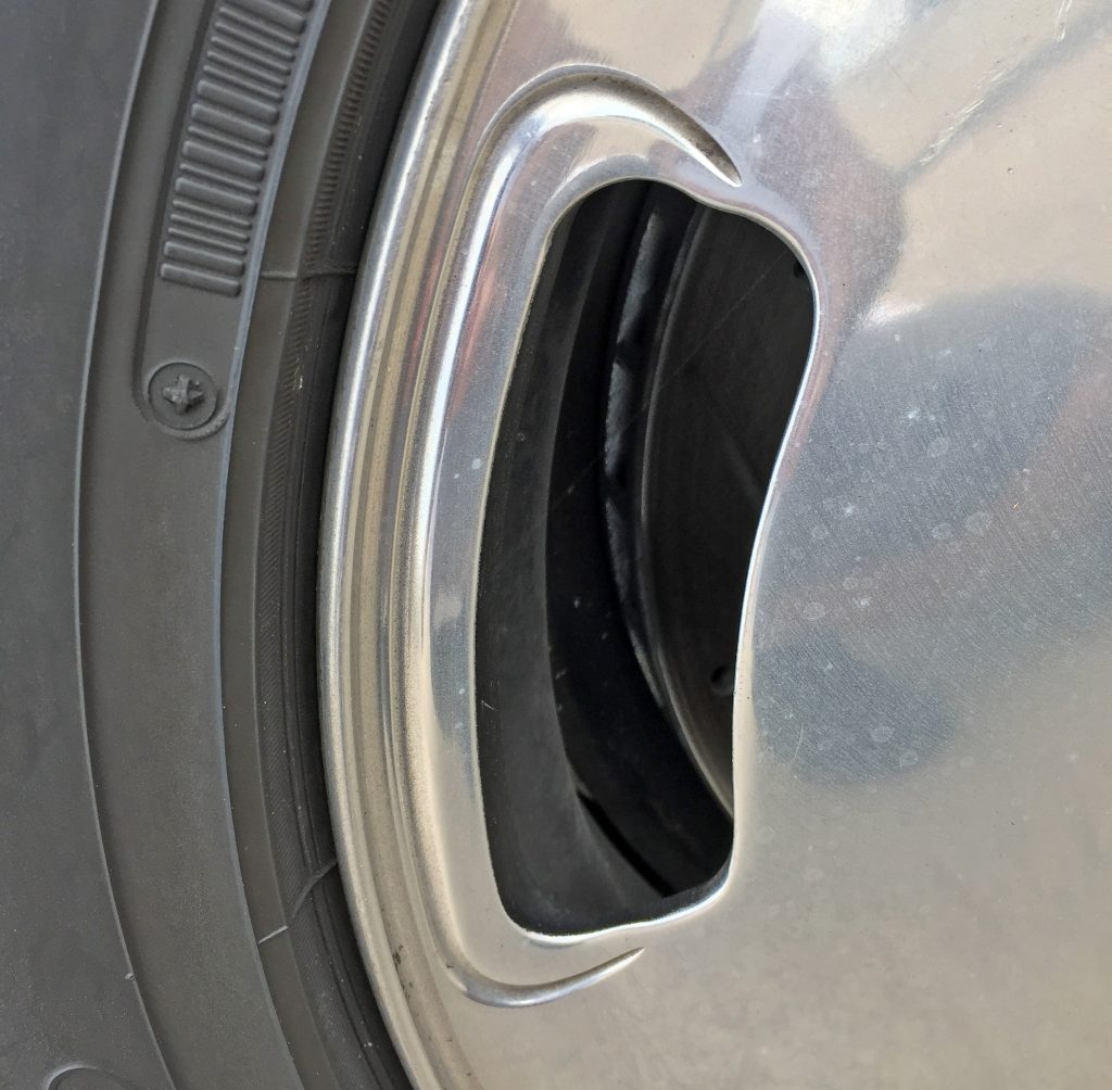 Porsche 928 S4 wheel