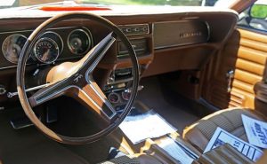 1970 Mercury Cougar 2dr brown interior
