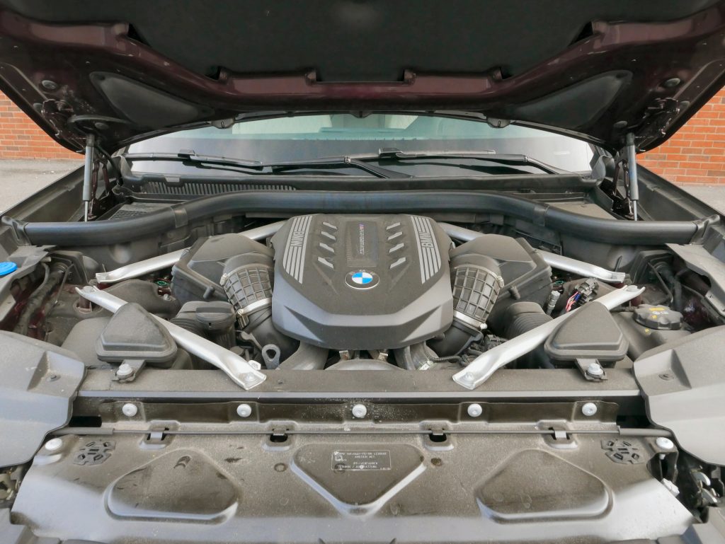 2020 BMW X7 M50i