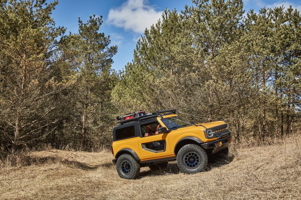 2021 Ford Bronco Two Door Front Three-Quarter