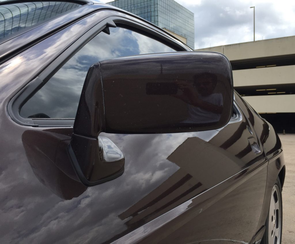 Porsche 928 S4 side