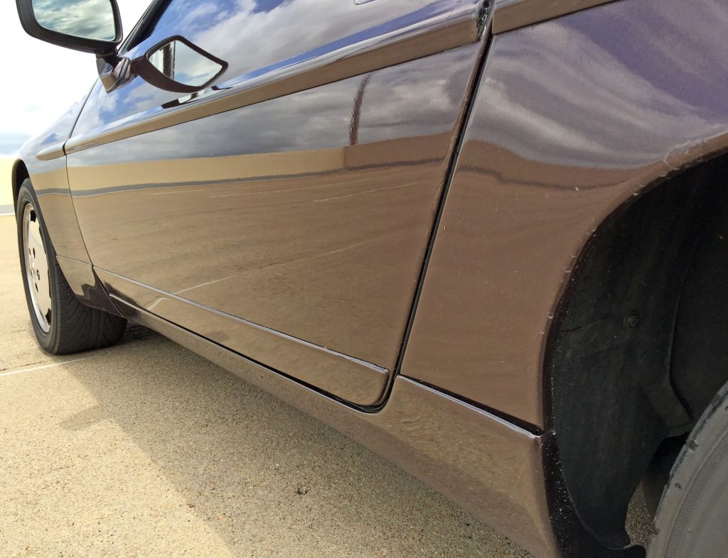 Porsche 928 S4 side