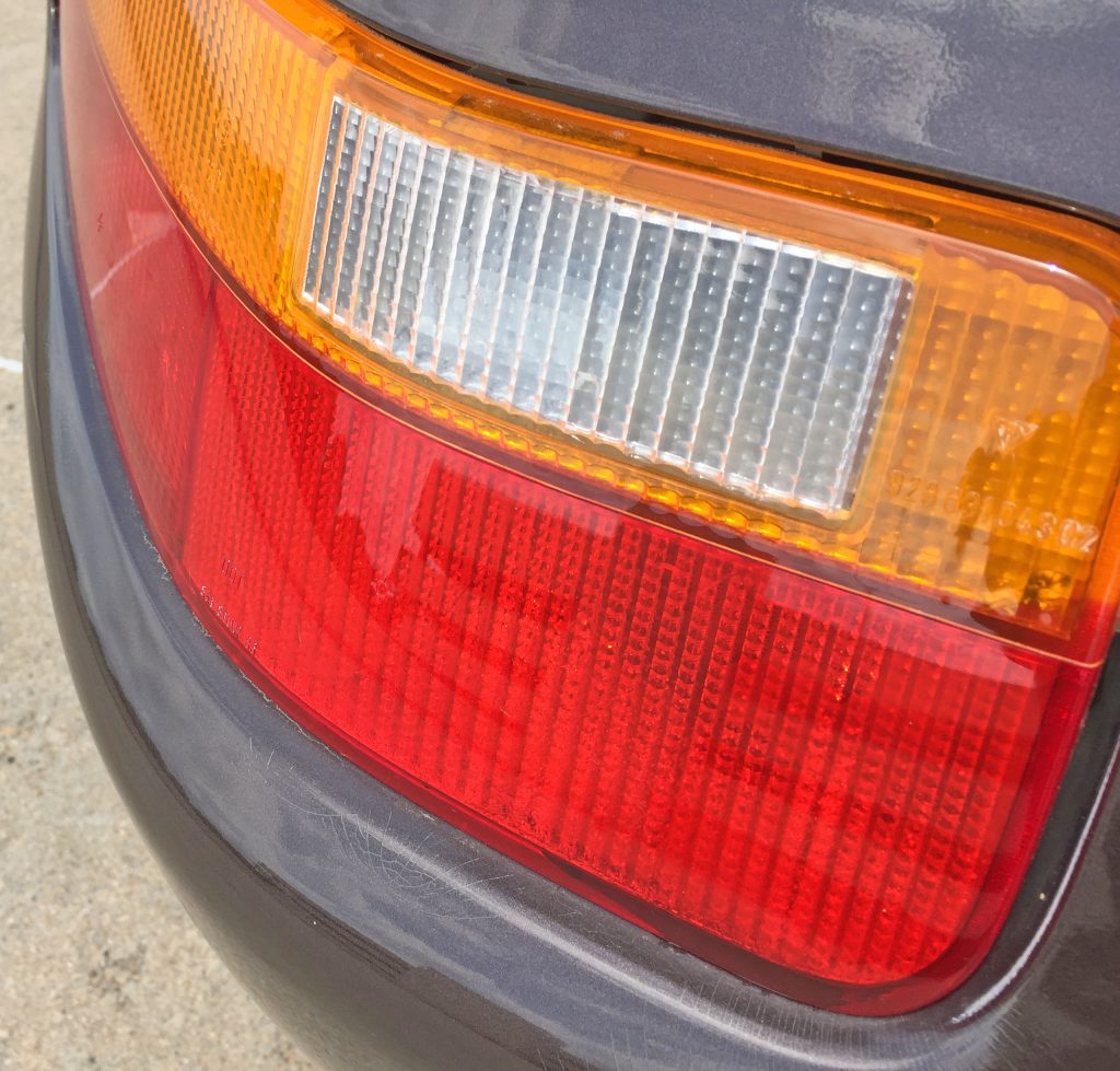 Porsche 928 S4 taillight