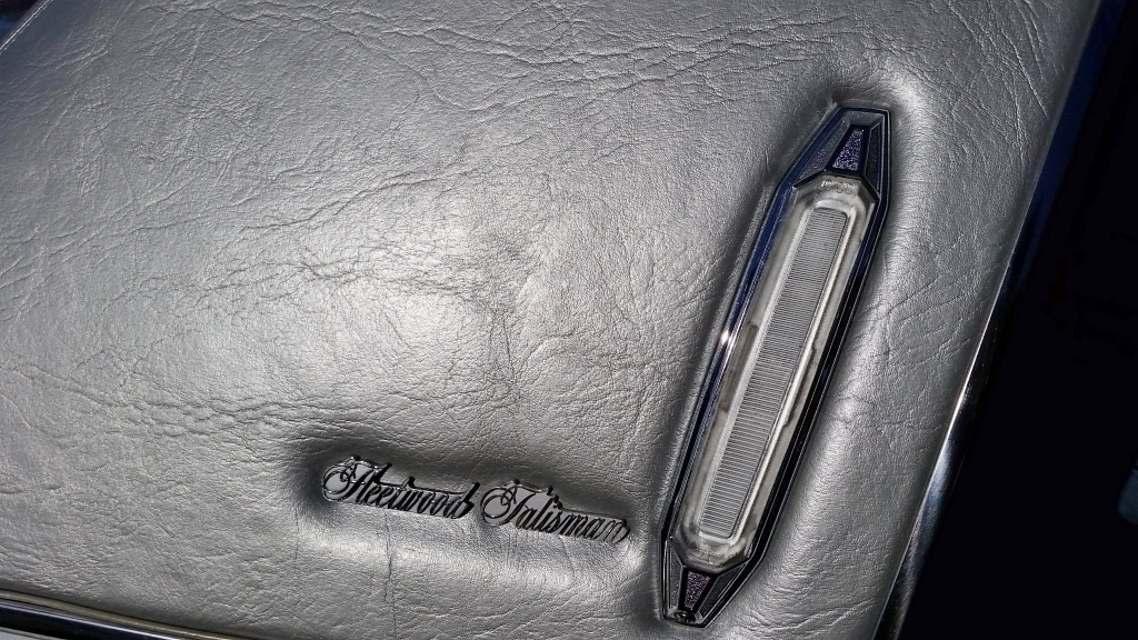 1976 Cadillac Fleetwood Talisman 4