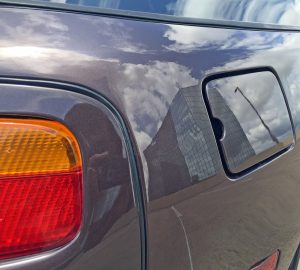 Porsche 928 S4 side