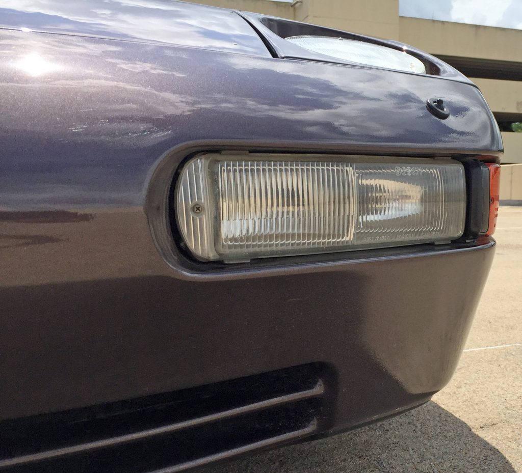 Porsche 928 S4 front