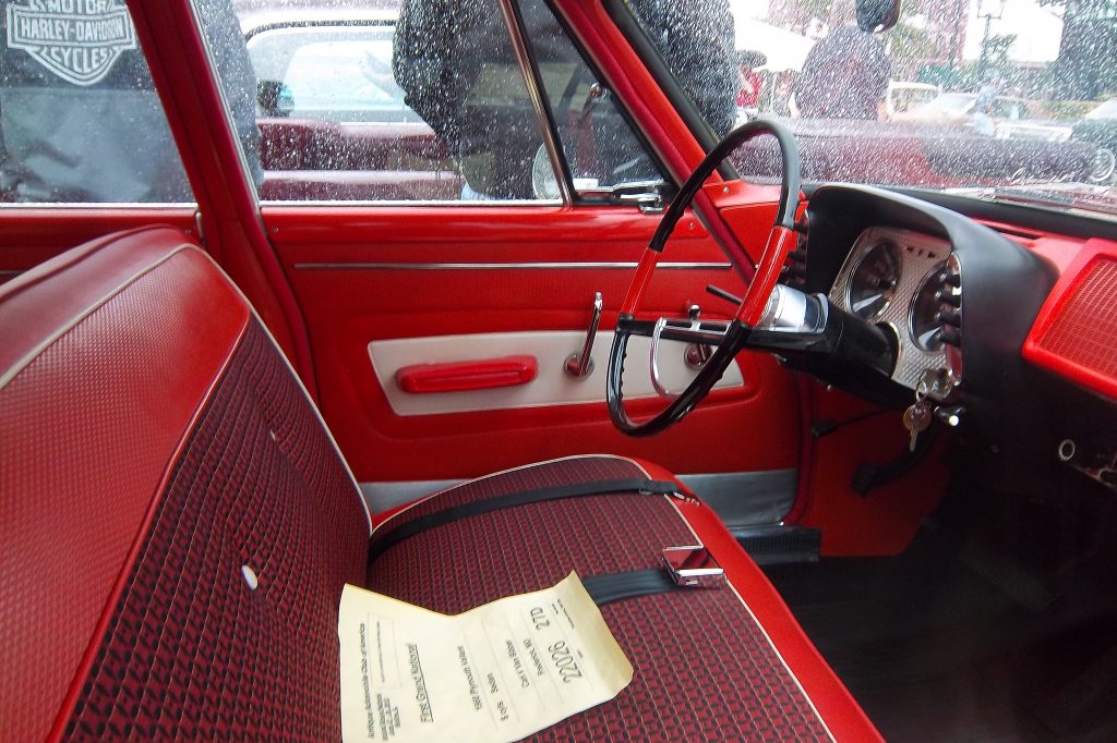 1960 Valiant V-200 3