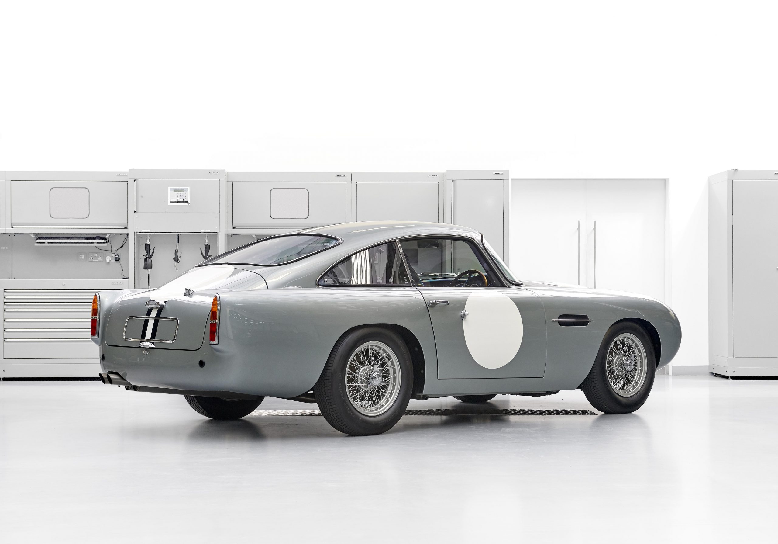 Aston Martin DB4GT Continuation 3