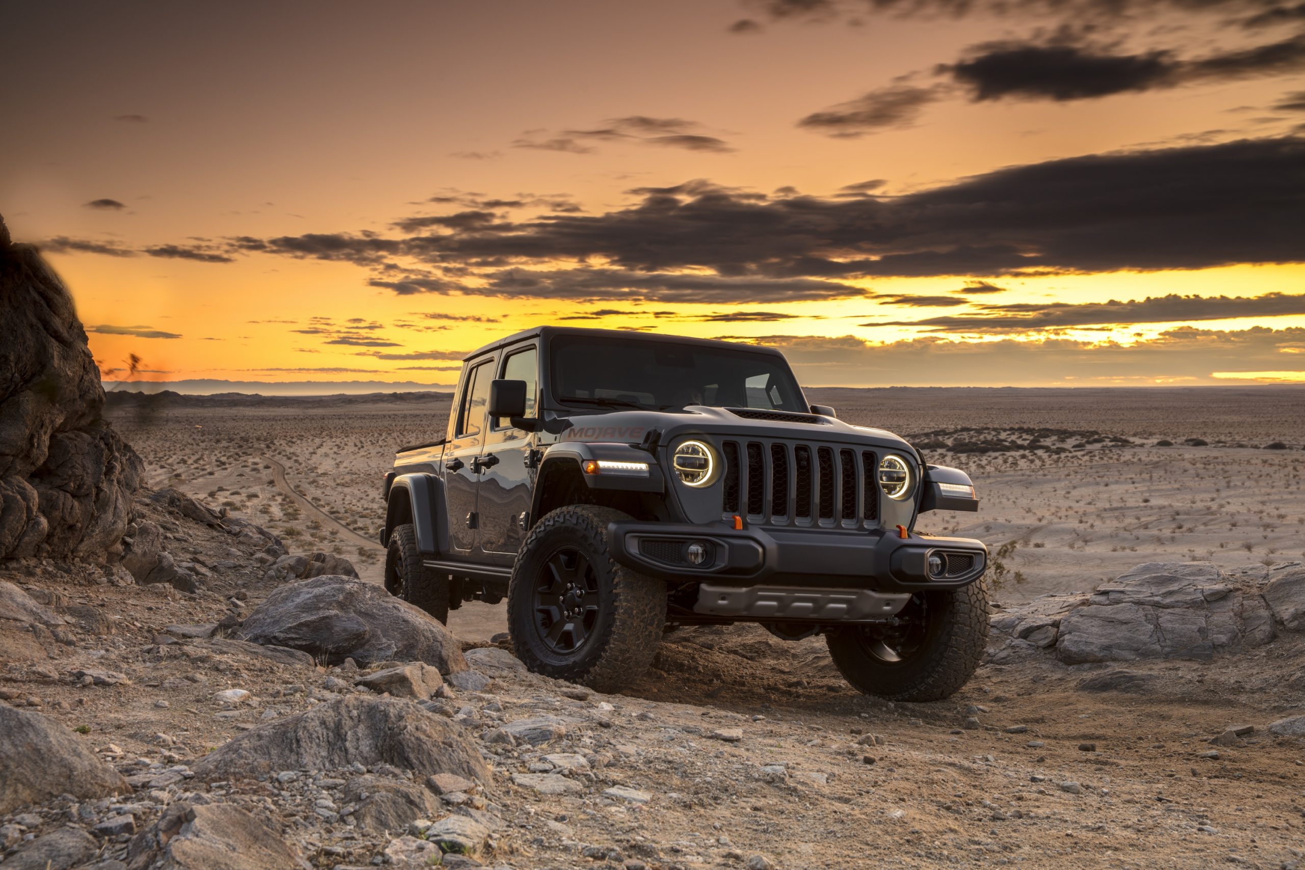 2021 Jeep Gladiator receives long-awaited diesel - Hagerty Media