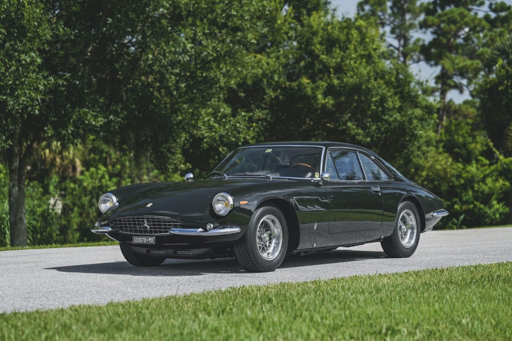 Ferrari 500 Superfast front three-quarter