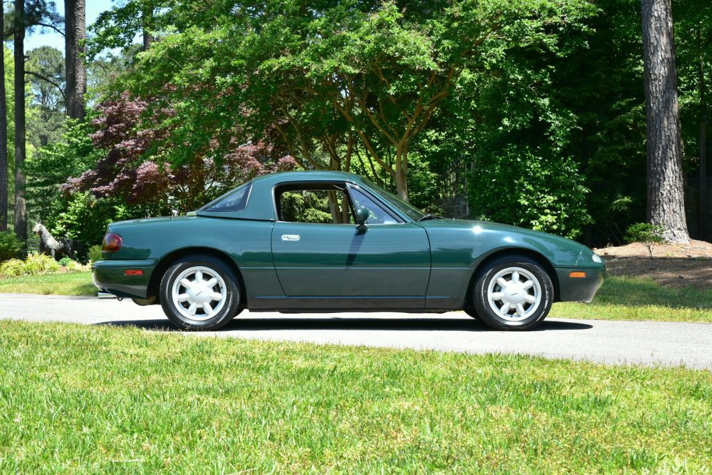 1991 Mazda Miata Special Edition side profile