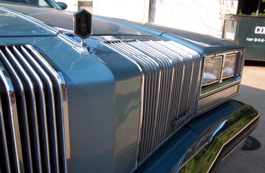 1977 Oldsmobile Cutlass Supreme Brougham coupe 10
