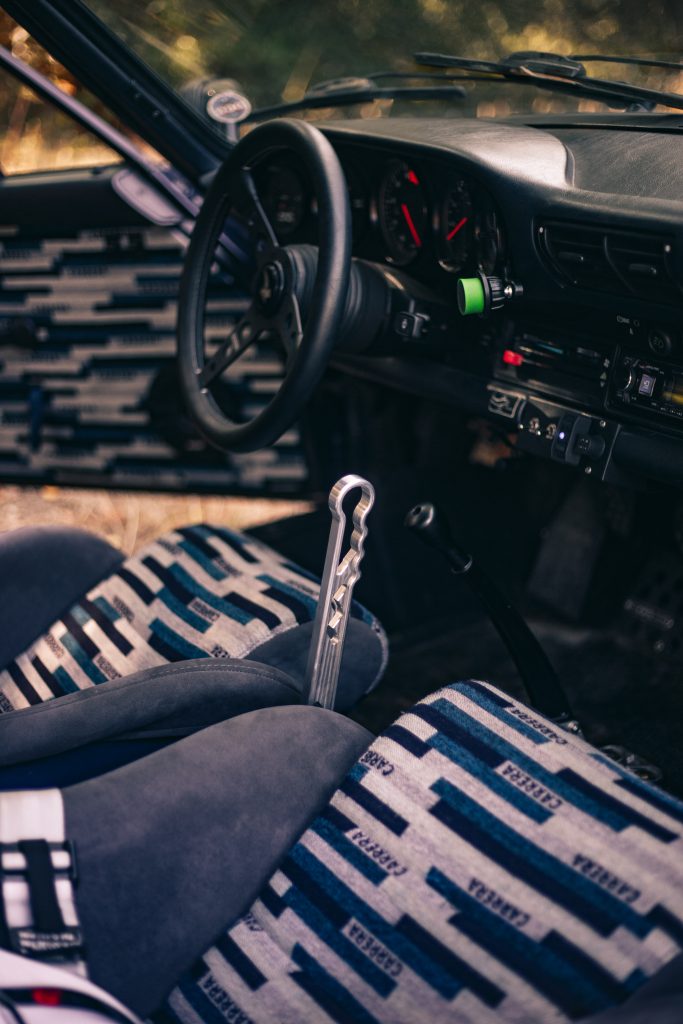 Resolute Overland interior drift brake lever