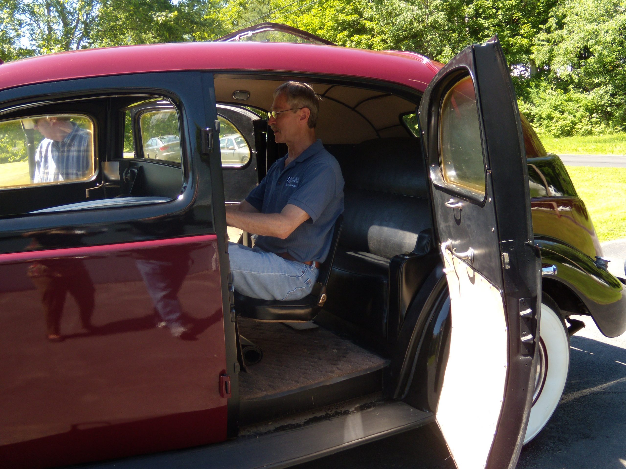 art deco checker cab interior jump seat