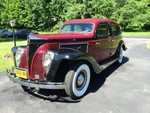 art deco checker cab front three-quarter