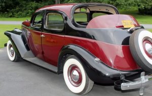 art deco checker cab rear three-quarter