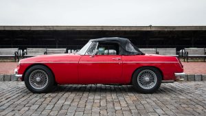 1969 MG MGC side profile