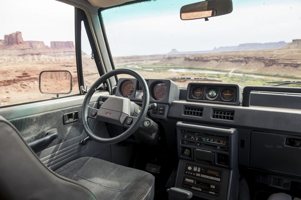 Mitsubishi Montero interior front moab utah canyonlands