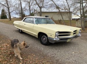 Okotoks Canada Auction - 1966 Pontiac Parisenne Convertible