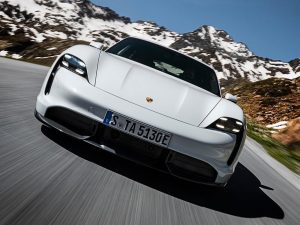 Porsche Taycan 2021-3