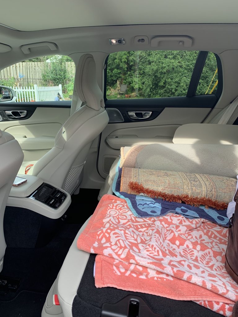 2020 volvo v60 cross country storage