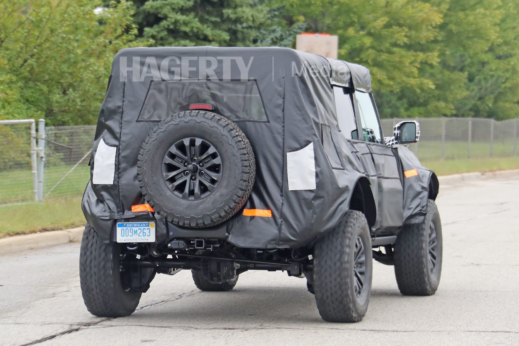 Raptor-like Ford Bronco spied with super-wide stance | Hagerty Media
