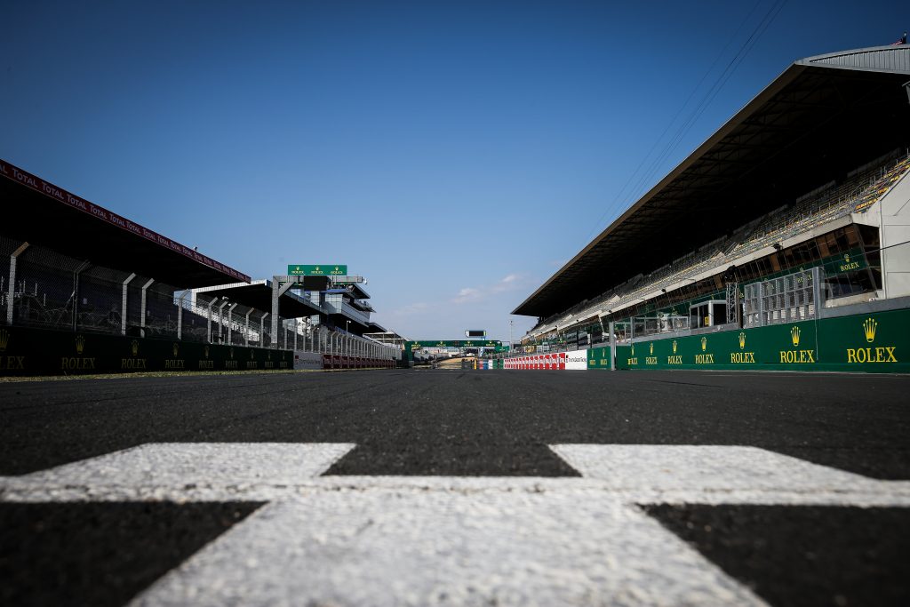 Circuit de la Sarthe start finish line