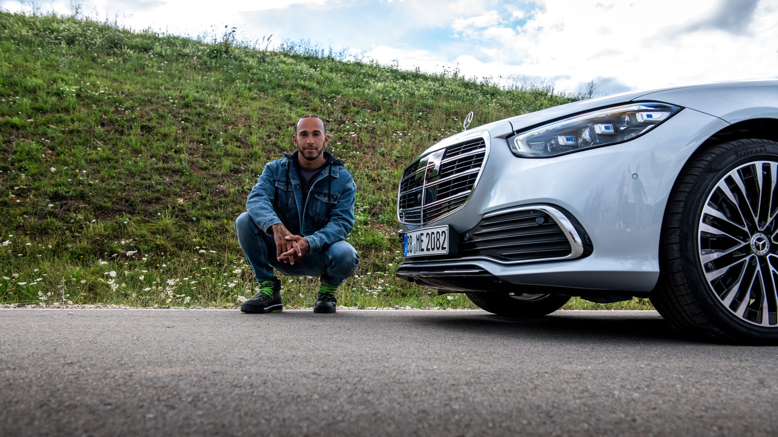 Mercedes-Benz-S-Class-Lewis-Hamilton