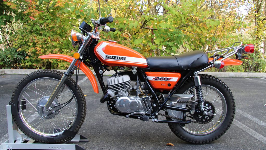 Suzuki TS250 side profile