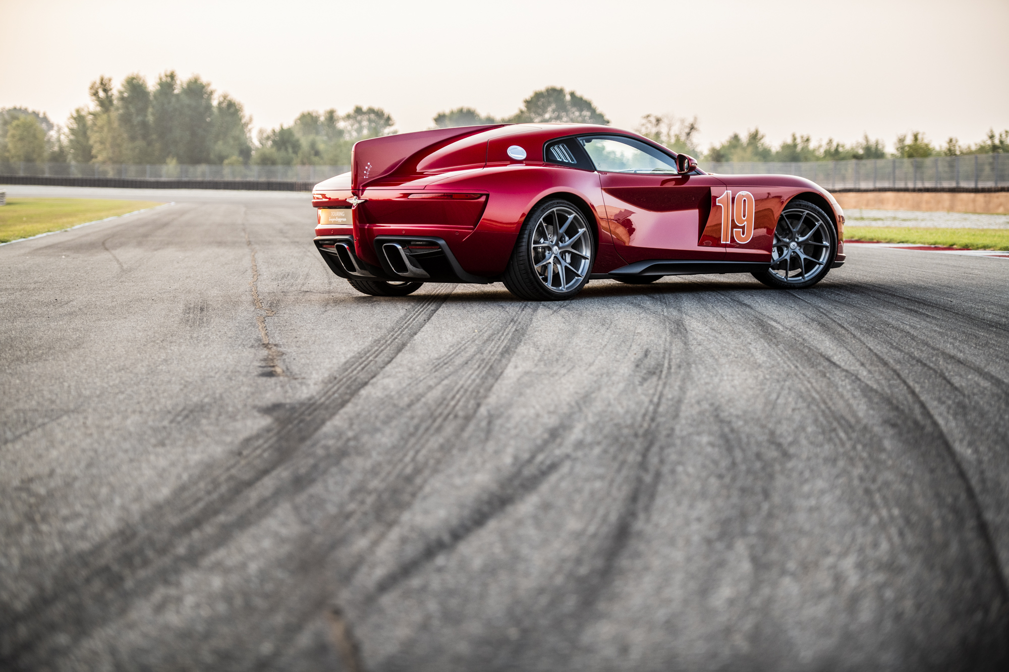 Touring Superleggera's Aero 3 is a carbon-clad homage to the race cars of the 1930s