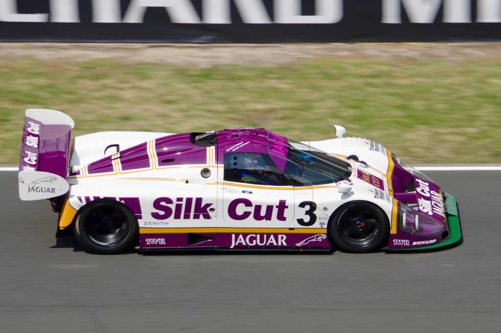 jaguar xjr silk cut side profile dynamic action