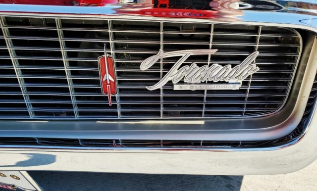 1969 Oldsmobile Toronado 11