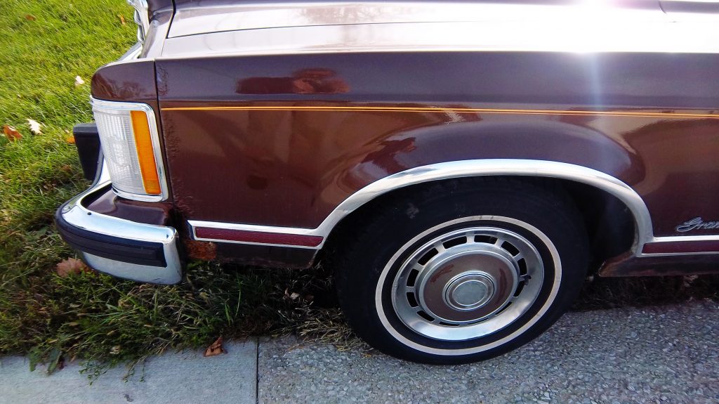 1977 Ford Granada Ghia sedan 3
